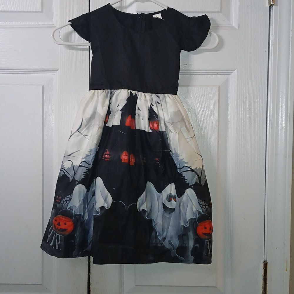 Kids Girl Halloween Dress with ghosts and puns with 2 bags NEW Sz S